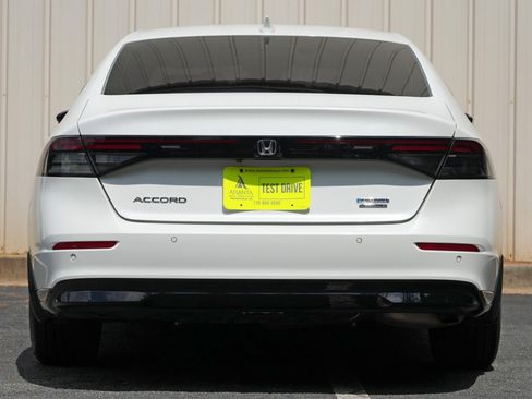 Used 2023 Honda Accord Touring image 10