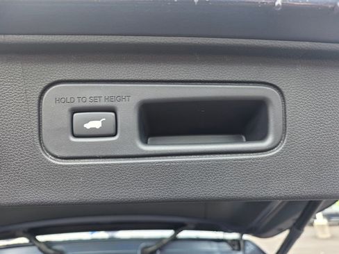 New 2026 Honda Pilot Touring image 17