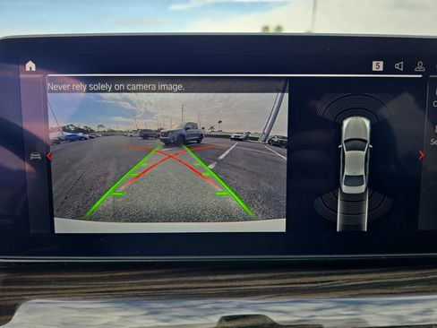 Used 2022 BMW 540i xDrive w/ Convenience Package image 19