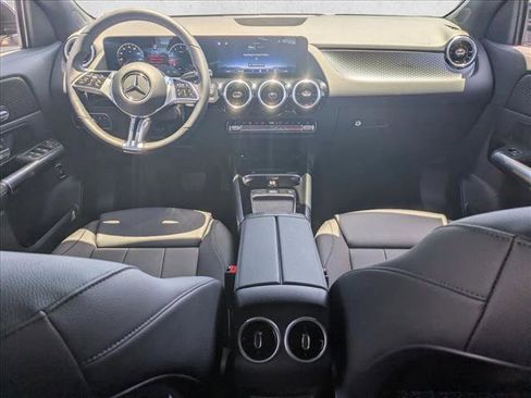 Used 2026 Mercedes-Benz GLA 250 image 14