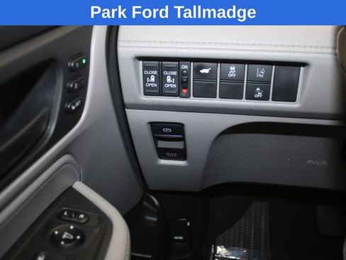 Used 2019 Honda Odyssey EX-L image 18
