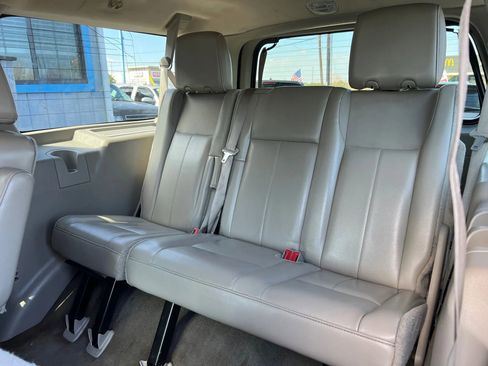 Used 2013 Ford Expedition EL Limited image 12