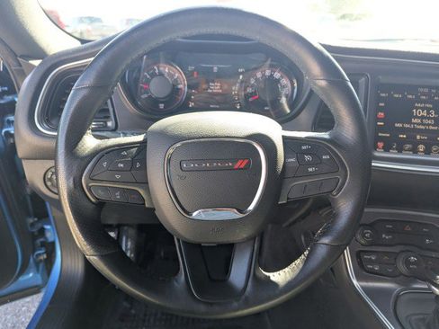 Used 2016 Dodge Challenger SXT Plus RWD image 13