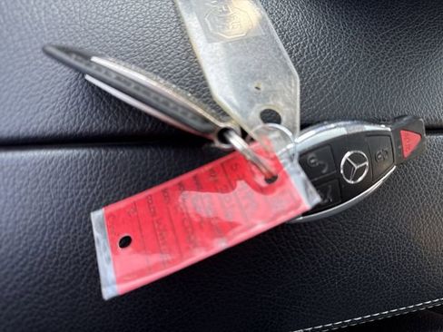 Used 2016 Mercedes-Benz C 300 4MATIC Sedan image 19