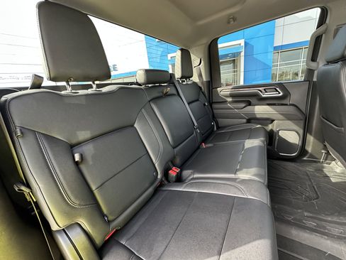 Used 2024 Chevrolet Silverado 3500 LTZ image 33