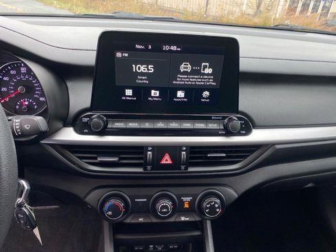 Certified 2021 Kia Forte LXS image 12