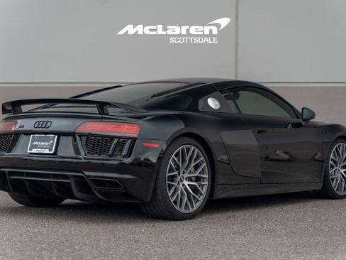 Used 2017 Audi R8 V10 plus image 8