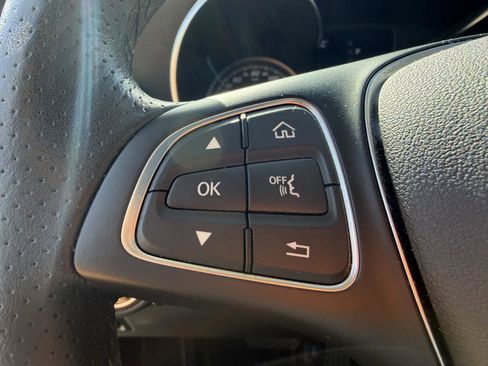 Used 2017 Mercedes-Benz GLC 300 image 11