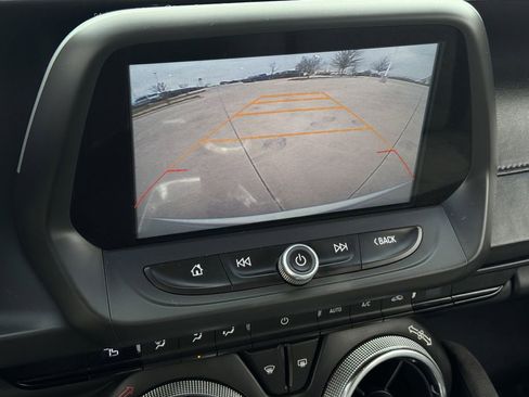 Used 2017 Chevrolet Camaro SS image 18