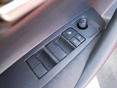 Certified 2020 Toyota Corolla LE image 17