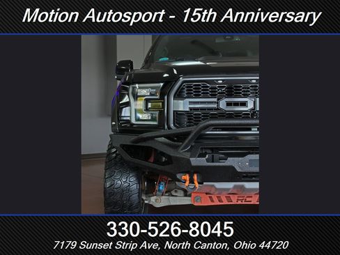 Used 2017 Ford F150 Raptor w/ Equipment Group 802A Luxury AWD/4WD image 5
