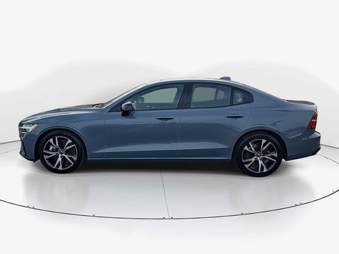 Used 2024 Volvo S60 B5 Core image 8