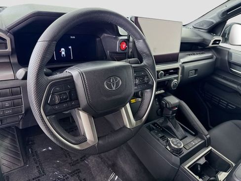 Certified 2024 Toyota Tacoma TRD Off-Road w/ TRD Off Road Upgrade Package AWD/4WD image 10