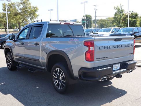 Used 2025 Chevrolet Silverado 1500 Custom Trail Boss w/ LPO, Dark Essentials Package image 32