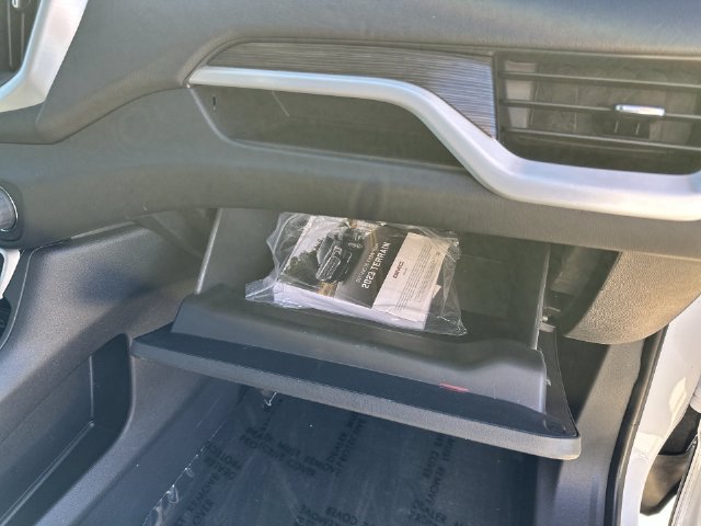 Certified 2023 GMC Terrain SLE w/ Driver Convenience Package FWD image 38