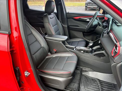 Used 2026 Chevrolet TrailBlazer RS w/ Driver Confidence Package image 11