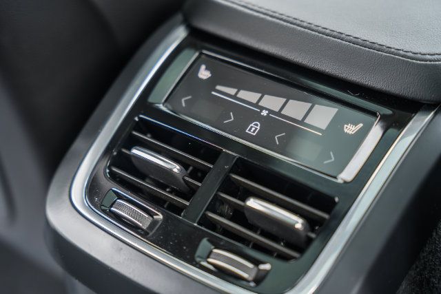 Certified 2023 Volvo XC90 B6 Plus w/ Protection Package Premier AWD/4WD image 33