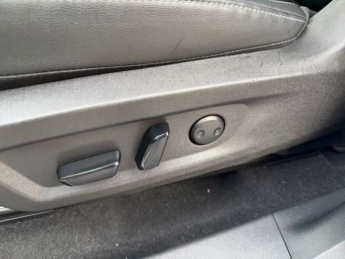 Certified 2025 Nissan Murano SL image 17