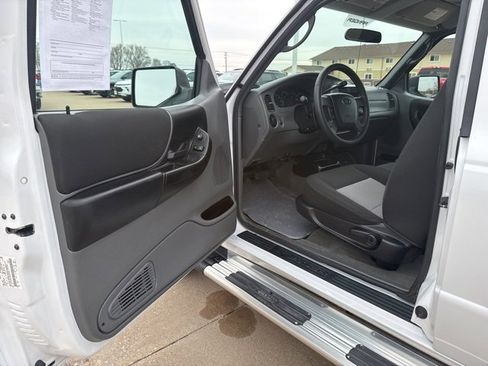 Used 2011 Ford Ranger XLT image 12