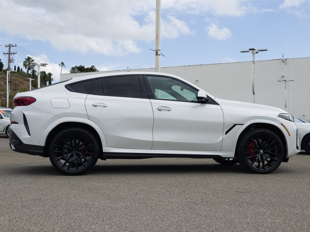 New 2027 BMW X6 xDrive40i w/ Climate Comfort Package AWD/4WD image 3