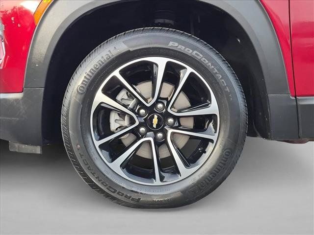 Used 2025 Chevrolet TrailBlazer LT AWD/4WD image 22