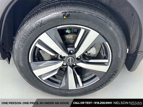 Certified 2023 Nissan Rogue SL w/ SL Premium Package image 32