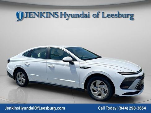 New 2026 Hyundai Sonata SE image 1