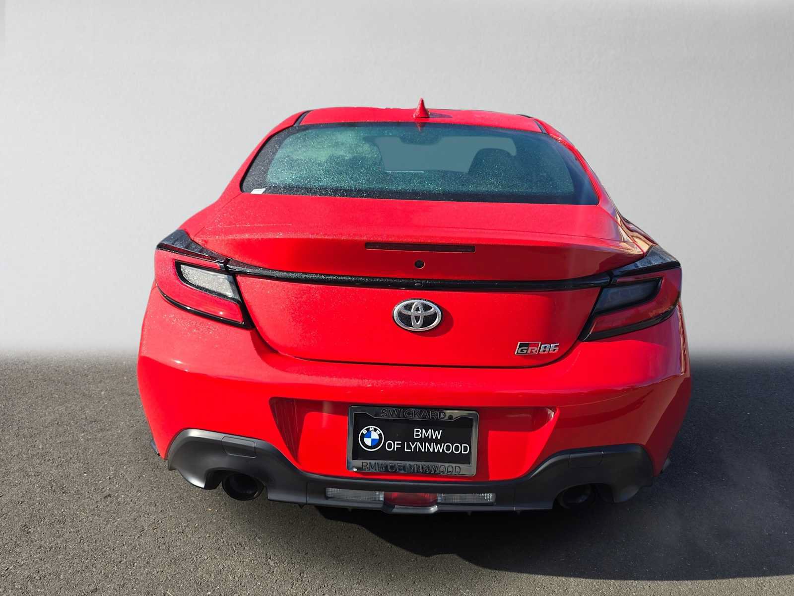 Used 2023 Toyota GR86 RWD image 4