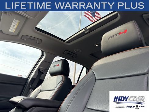 Used 2023 GMC Acadia AT4 w/ Technology Package AWD/4WD image 17