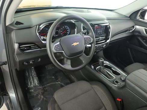 Used 2020 Chevrolet Traverse LS image 12