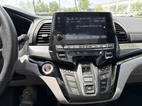 Used 2023 Honda Odyssey Elite image 18