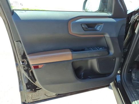 Used 2022 Ford Bronco Sport Outer Banks w/ Tech Package image 16