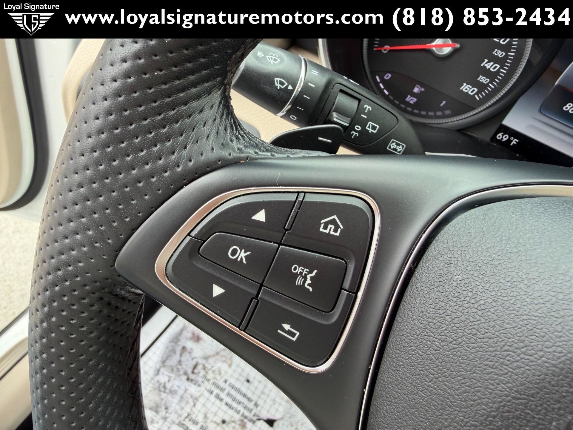 Used 2019 Mercedes-Benz GLC 350e 4MATIC image 28