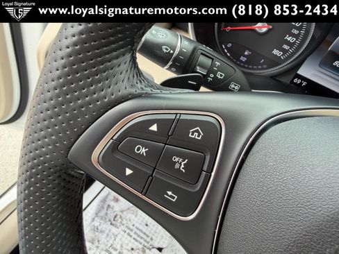 Used 2019 Mercedes-Benz GLC 350e 4MATIC image 28