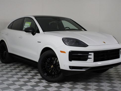 New 2026 Porsche Cayenne E-Hybrid image 9