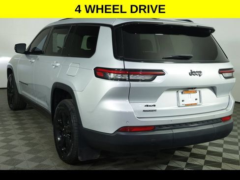 Used 2023 Jeep Grand Cherokee L Laredo AWD/4WD image 5
