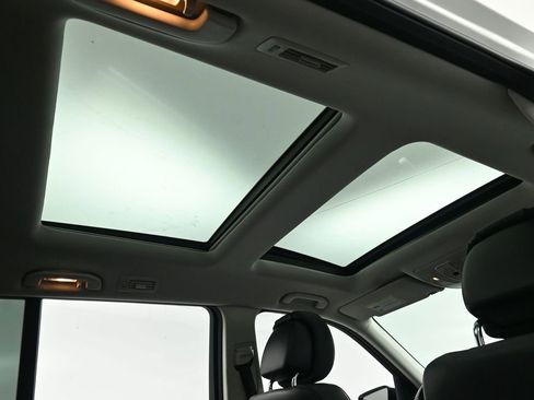 Used 2018 Mercedes-Benz GLS 550 GLS 550 w/ Driver Assistance Package image 19