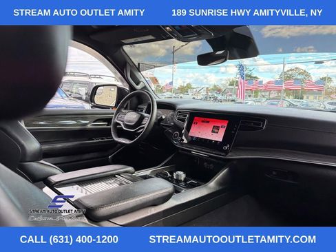 Used 2022 Jeep Wagoneer Series III image 12