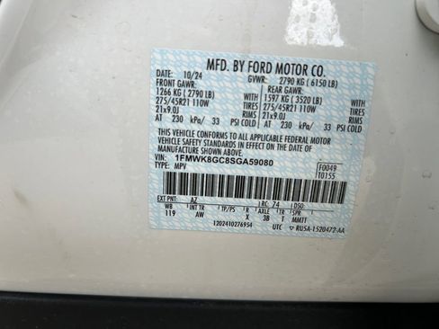Used 2025 Ford Explorer ST AWD/4WD image 37