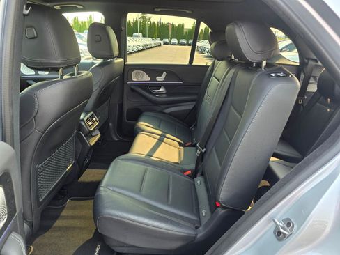 Used 2024 Mercedes-Benz GLE 350 4MATIC w/ AMG Line Interior image 18
