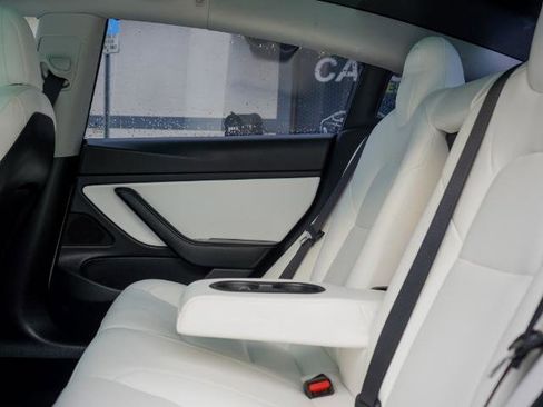 Used 2020 Tesla Model 3 Long Range image 16
