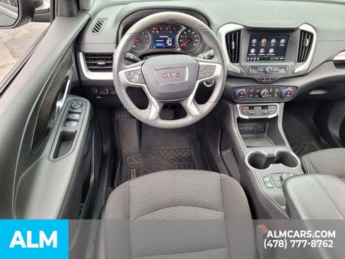Used 2022 GMC Terrain SLE w/ Driver Convenience Package image 6