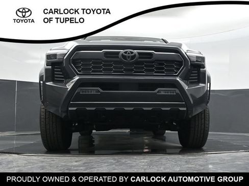 Used 2025 Toyota Tacoma TRD Sport AWD/4WD image 40