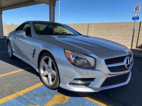 Used 2015 Mercedes-Benz SL 400 image 4