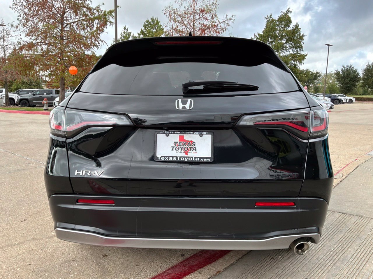 Used 2023 Honda HR-V Sport image 7