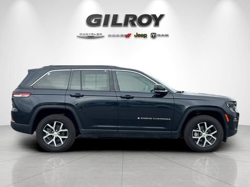 Used 2024 Jeep Grand Cherokee Limited AWD/4WD image 3