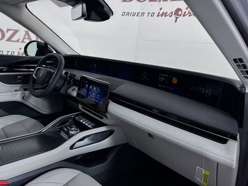 New 2026 Lincoln Nautilus Premier image 28