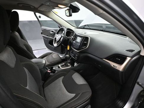 Used 2014 Jeep Cherokee Latitude image 40