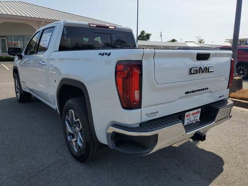 New 2026 GMC Sierra 1500 SLT AWD/4WD image 3