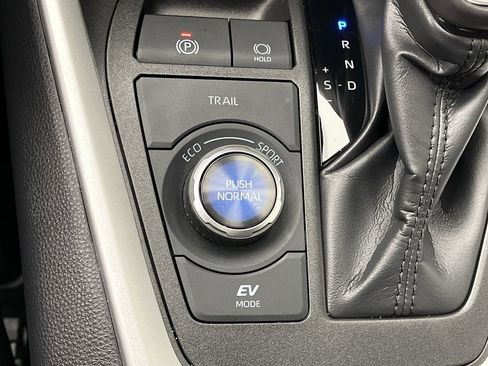 Used 2024 Toyota RAV4 XSE w/ Advanced Technology Package image 16